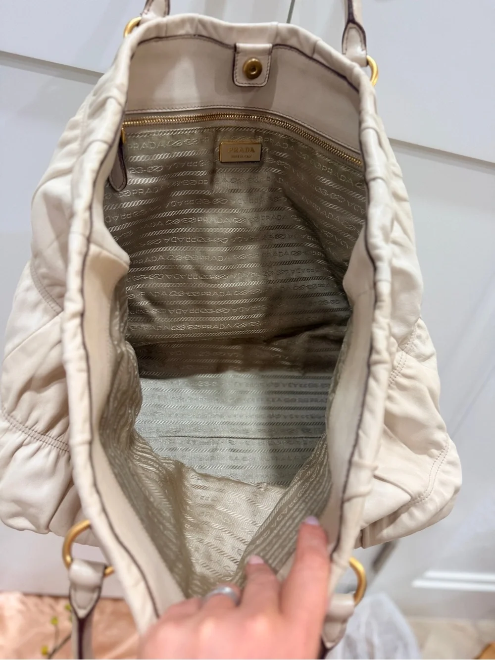 PRADA Gaufre Tote Bag Beige Lambskin Leather | Gold Hardware | VERY GOOD ❣️ - Picture 6 of 17